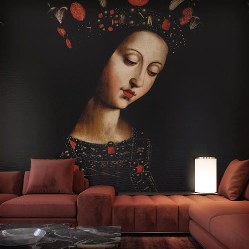 Nastrojowy salon w stylu dark glamur z ekskluzywną tapetą ścienną z obrazem van Eycka