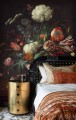 Sypialnia w stylu retro glamour z barokową tapetą ścienną w kwiaty